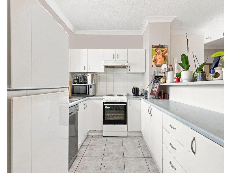 24/17A-17B Upward Street, Cairns City QLD 4870