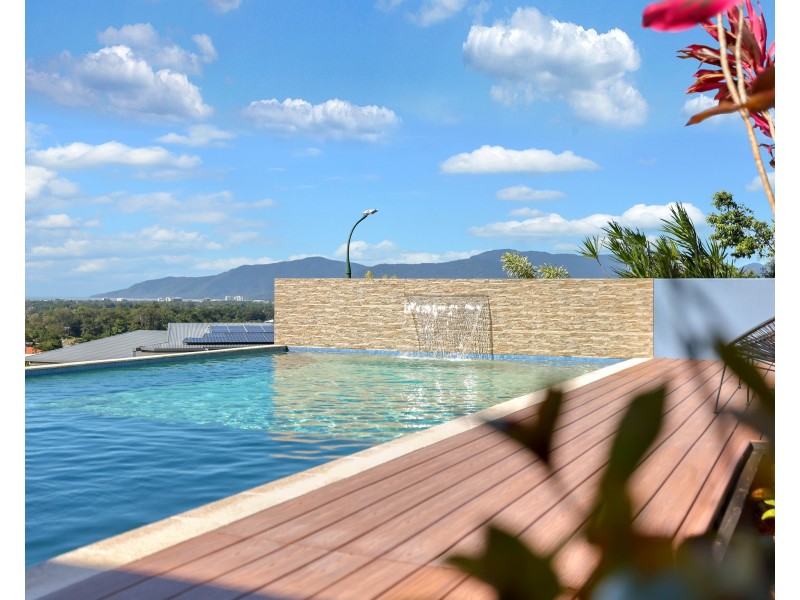 31 Yellowfin Close, Kanimbla QLD 4870