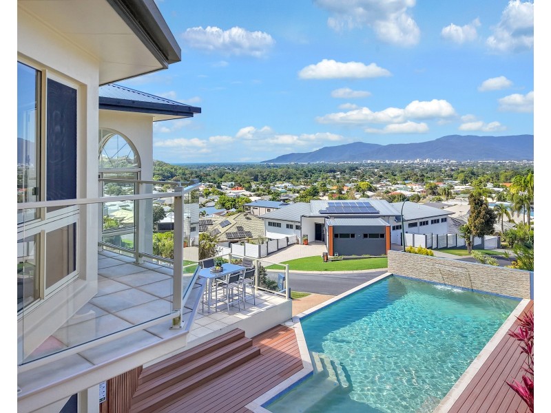 31 Yellowfin Close, Kanimbla QLD 4870