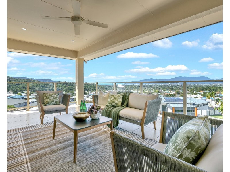 31 Yellowfin Close, Kanimbla QLD 4870