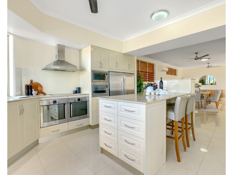 31 Yellowfin Close, Kanimbla QLD 4870