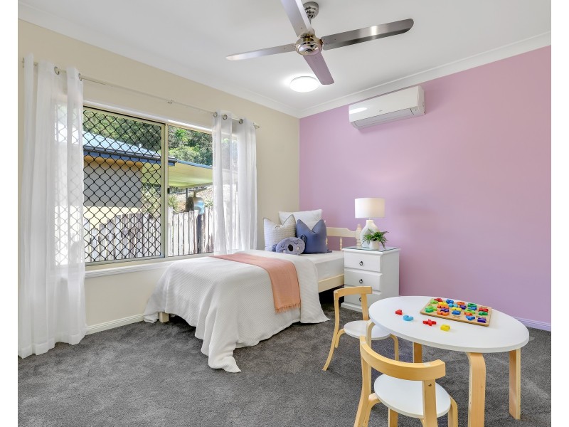 31 Yellowfin Close, Kanimbla QLD 4870