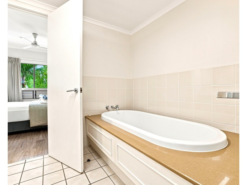 835/63 Williams Esplanade, Palm Cove QLD 4879