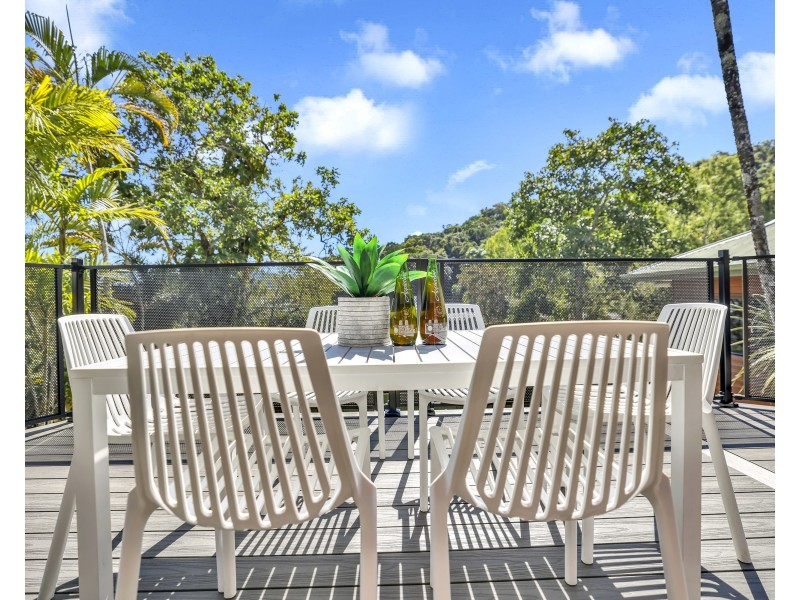 4 Donnelly Close, Brinsmead QLD 4870