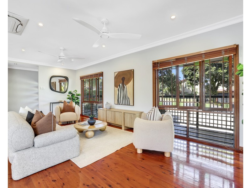 4 Donnelly Close, Brinsmead QLD 4870