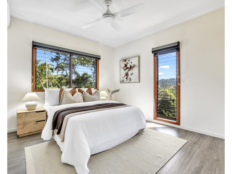 4 Donnelly Close, Brinsmead QLD 4870