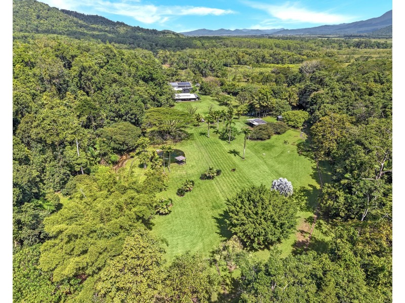 376 Kruckow Road, East Russell QLD 4861