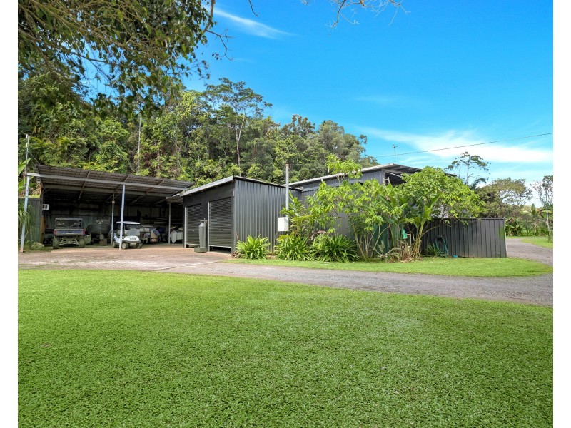 376 Kruckow Road, East Russell QLD 4861