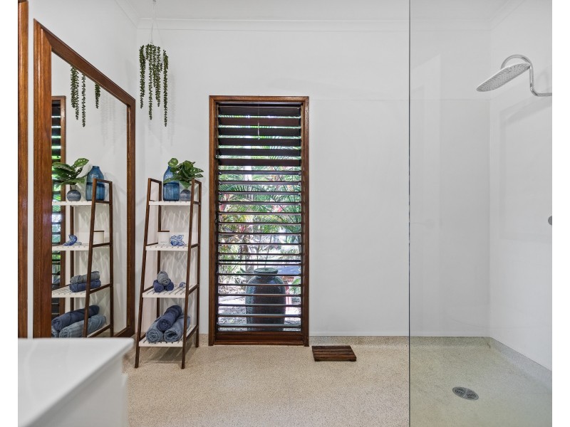10 Cycas Close, Kamerunga QLD 4870