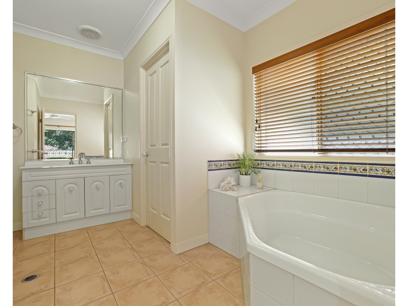 38 Madigans Drive, Mount Sheridan QLD 4868