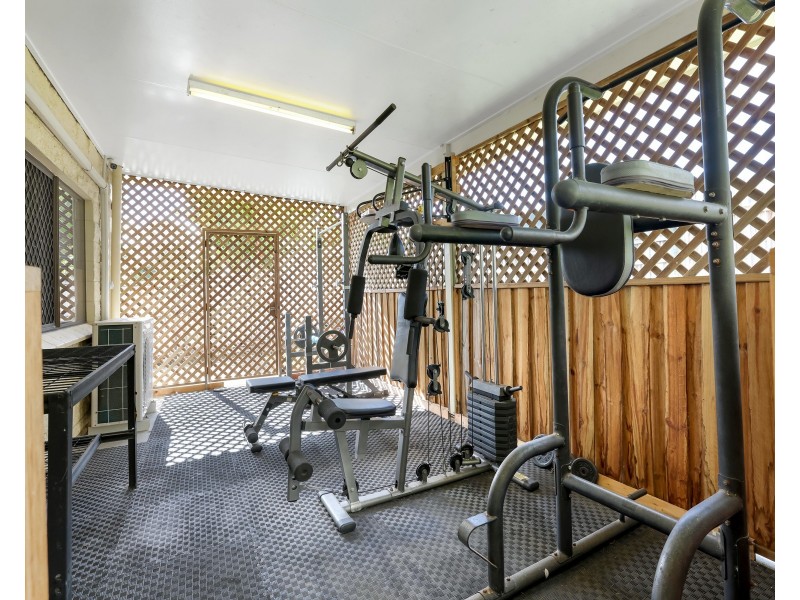 16 Kestrel Street, Bayview Heights QLD 4868