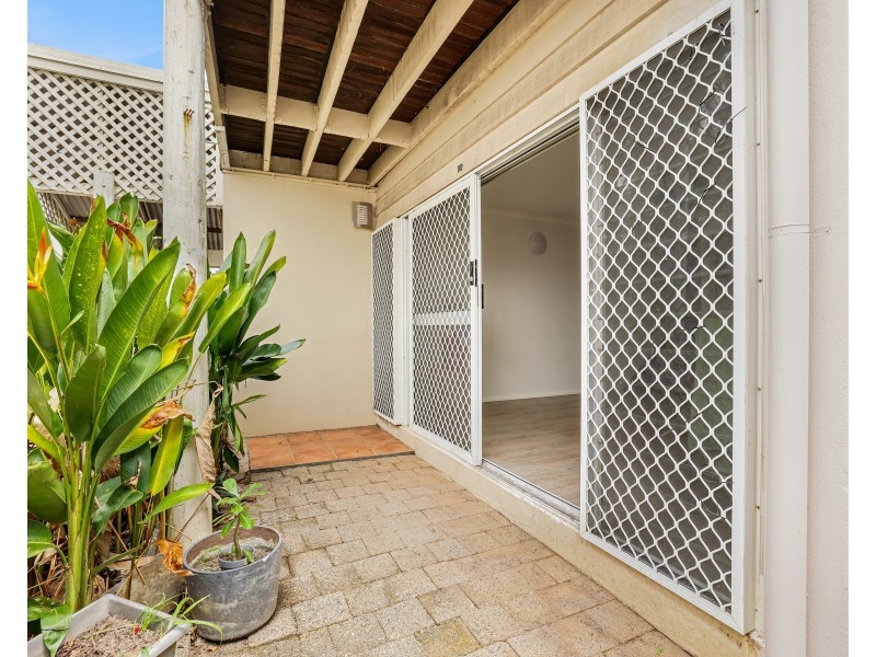 10/18-20 Adair Street, Yorkeys Knob QLD 4878
