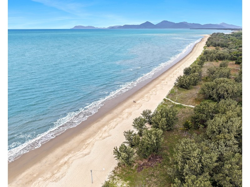 10/18-20 Adair Street, Yorkeys Knob QLD 4878