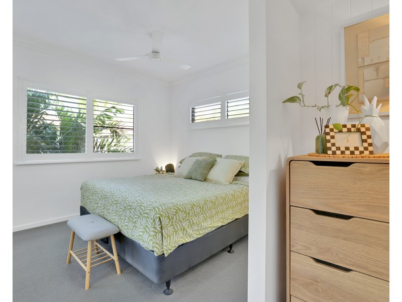 2210/40-42 Clifton Road, Clifton Beach QLD 4879
