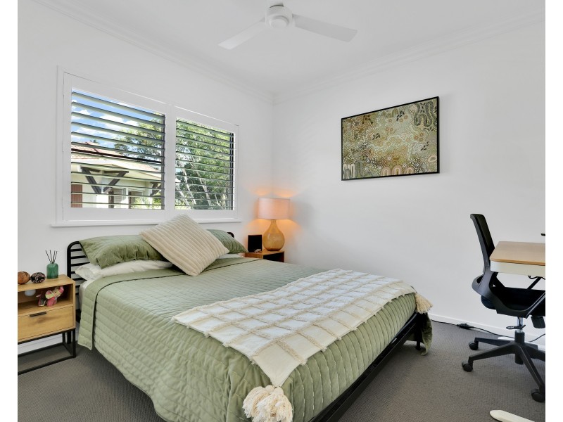 2210/40-42 Clifton Road, Clifton Beach QLD 4879