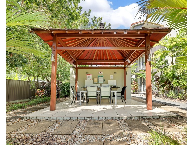 2210/40-42 Clifton Road, Clifton Beach QLD 4879