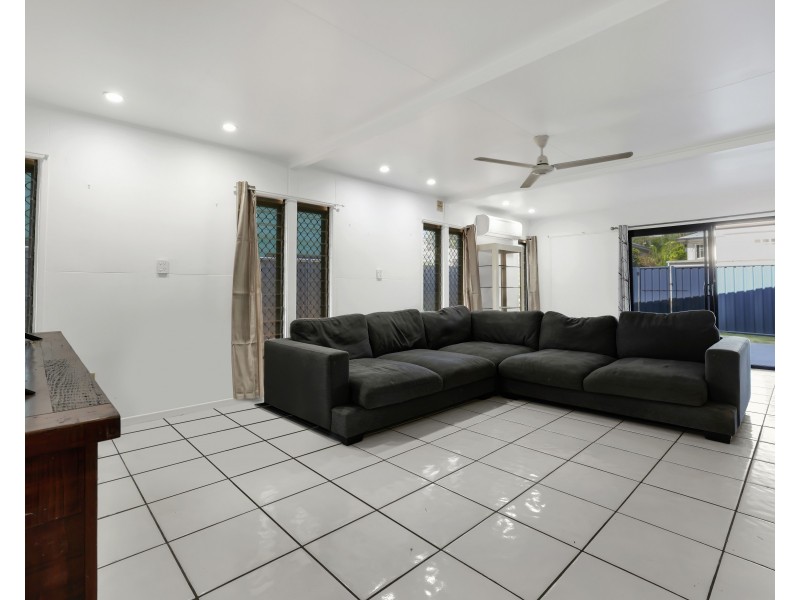 8 Dalton Street, Bungalow QLD 4870