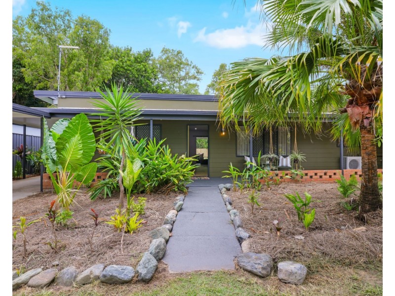 54 Waite Street, Machans Beach QLD 4878