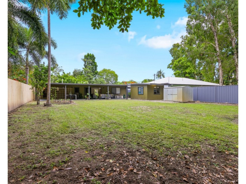 54 Waite Street, Machans Beach QLD 4878
