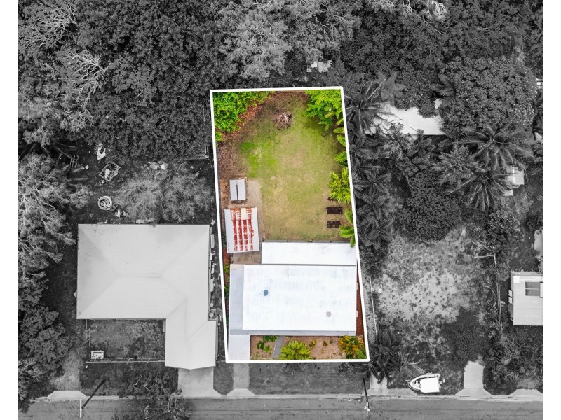 54 Waite Street, Machans Beach QLD 4878