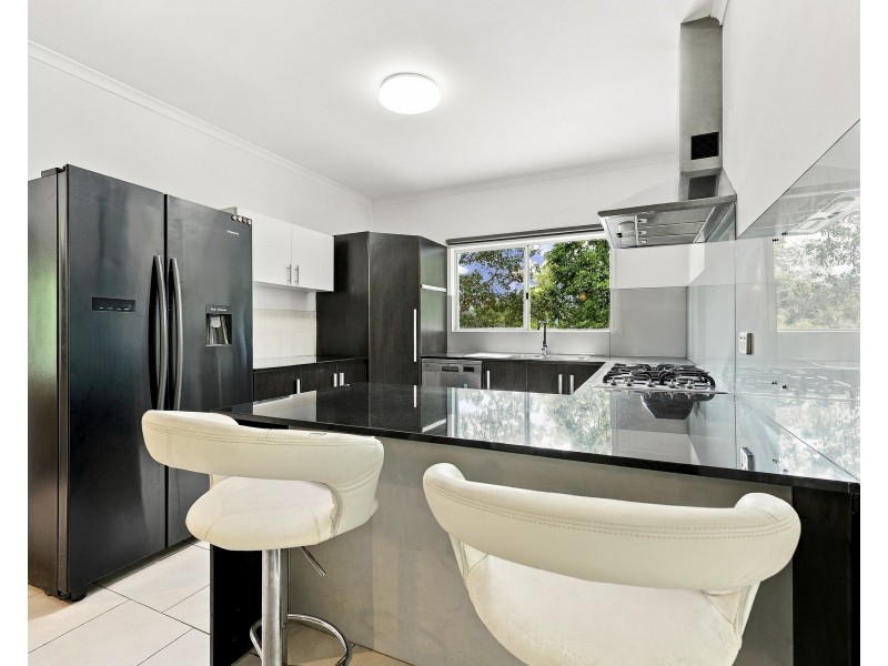7 McCarthy Close, Brinsmead QLD 4870