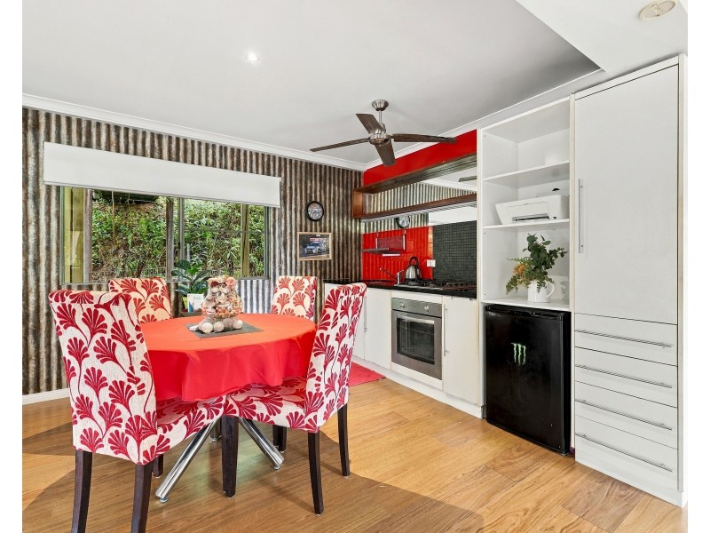 7 McCarthy Close, Brinsmead QLD 4870