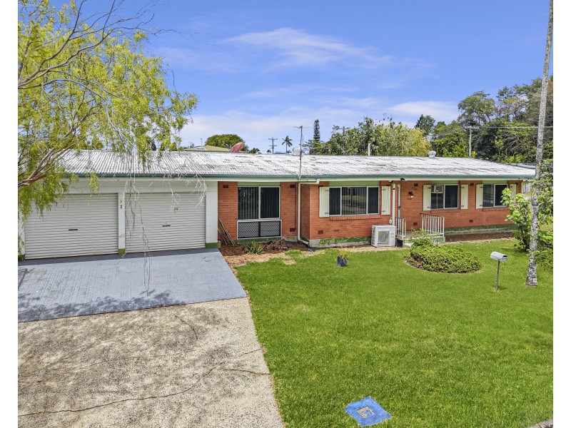 1 Maina Street, Woree QLD 4868