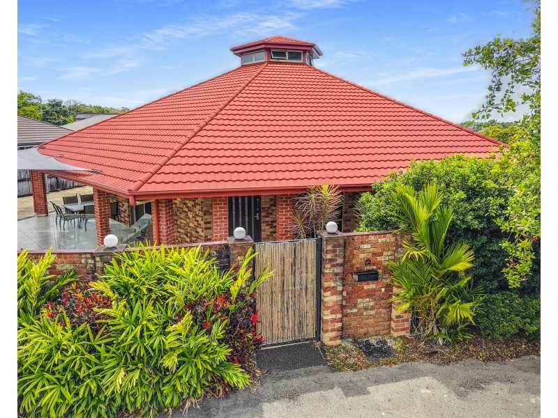 12 Rossmann Road, Smithfield QLD 4878
