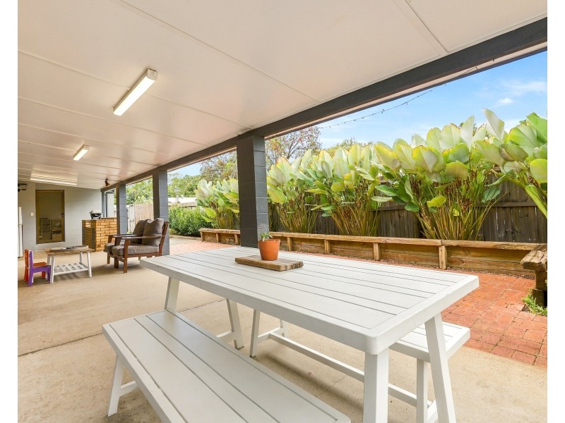 2-4 Lola Close, Woree QLD 4868