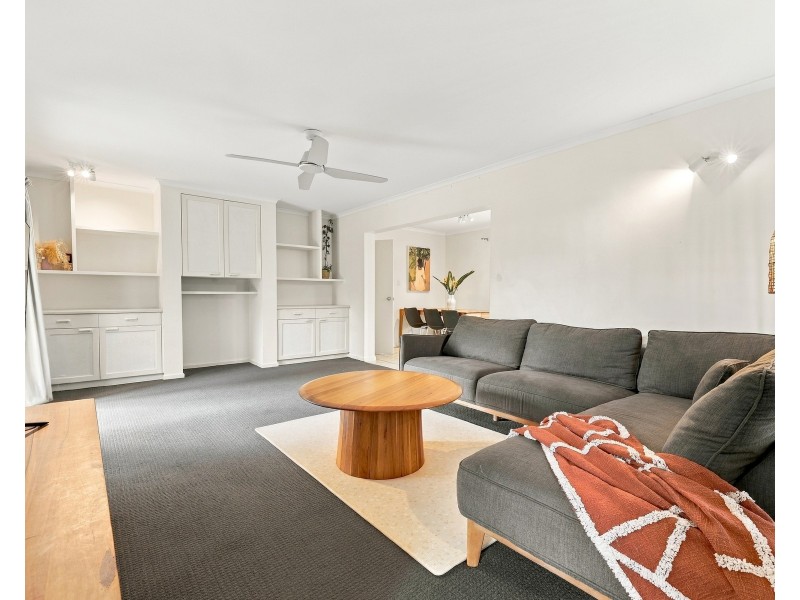 2-4 Lola Close, Woree QLD 4868