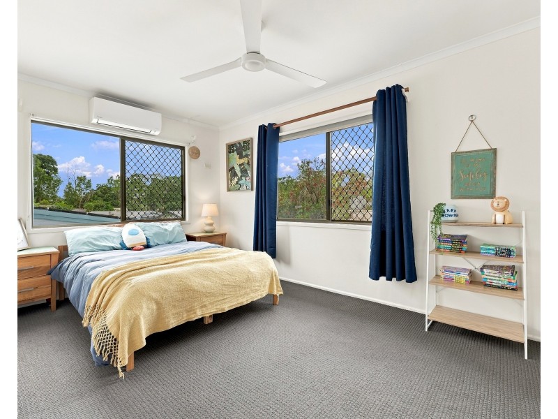 2-4 Lola Close, Woree QLD 4868