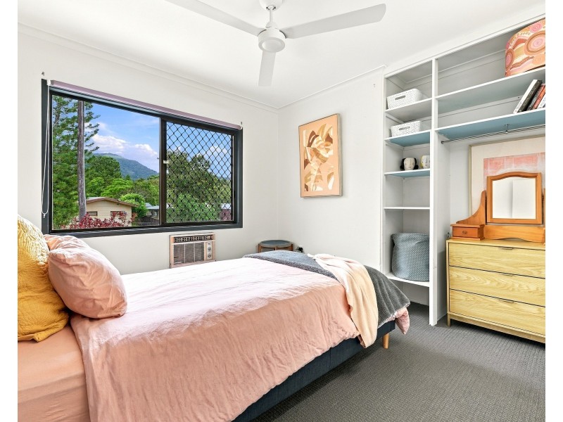 2-4 Lola Close, Woree QLD 4868