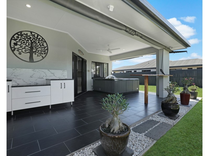 8 Wegert Close, Gordonvale QLD 4865