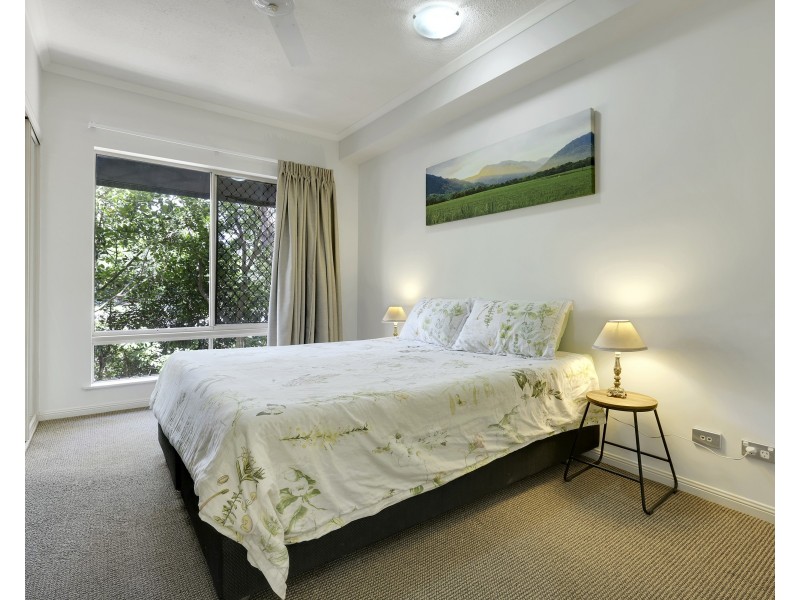 1603/2-10 Greenslopes Street, Cairns North QLD 4870