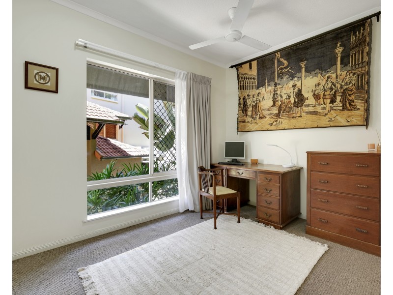 1603/2-10 Greenslopes Street, Cairns North QLD 4870