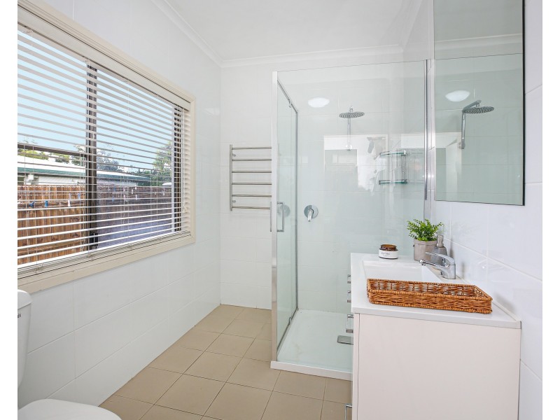 99 Upper Richardson Street, Whitfield QLD 4870