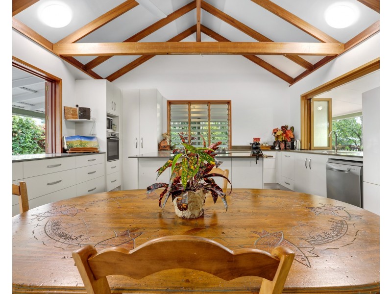 8 Leftwich Street, White Rock QLD 4868