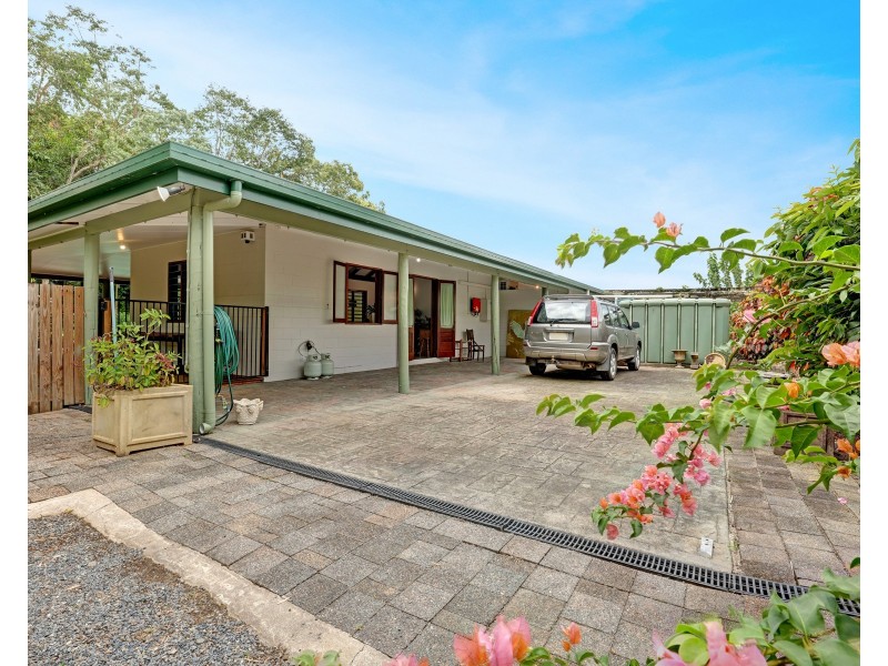 8 Leftwich Street, White Rock QLD 4868