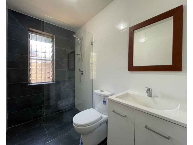 24 Moorebank Avenue, Moorebank NSW 2170