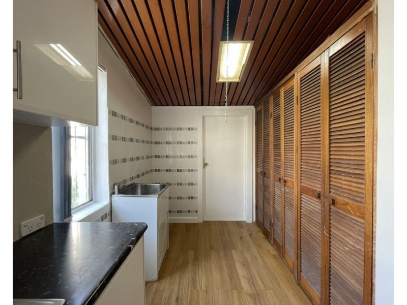 24 Moorebank Avenue, Moorebank NSW 2170