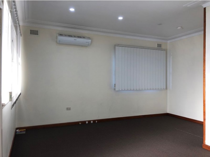 36 Ancona Avenue, Toongabbie NSW 2146