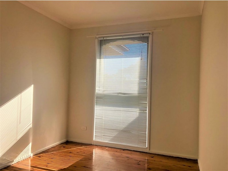 9 Bensley Road, Macquarie Fields NSW 2564