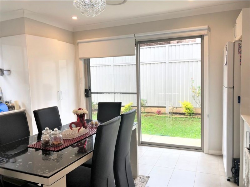 2/85 Jamison Road, Kingswood NSW 2747
