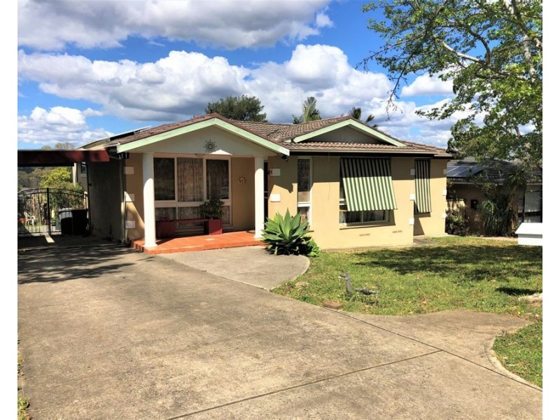 11 Balimo Place, Glenfield NSW 2167