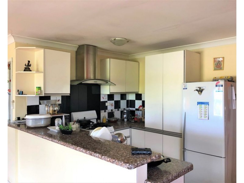 11 Balimo Place, Glenfield NSW 2167