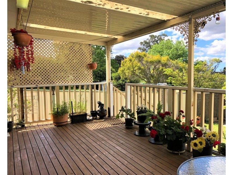 11 Balimo Place, Glenfield NSW 2167