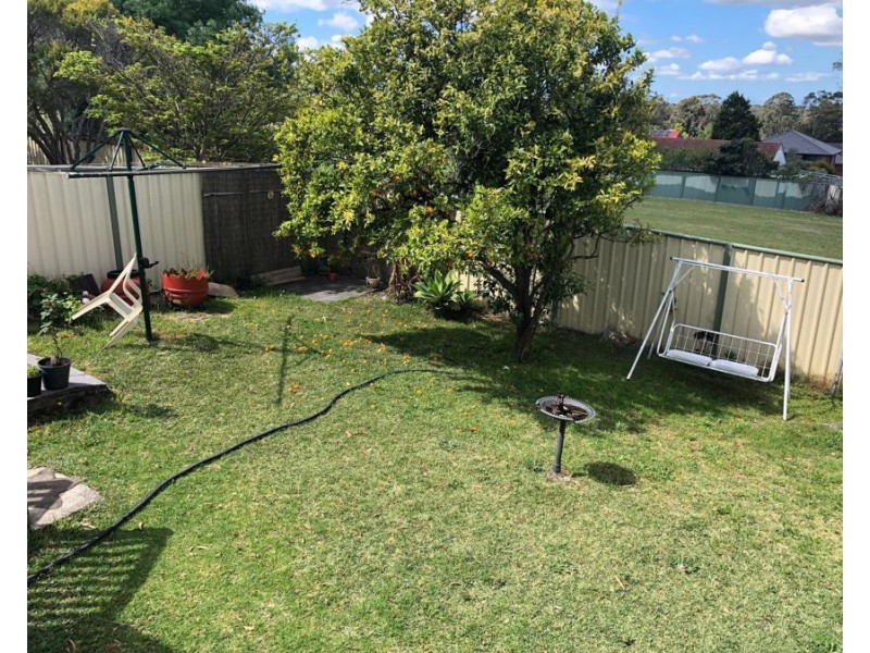11 Balimo Place, Glenfield NSW 2167
