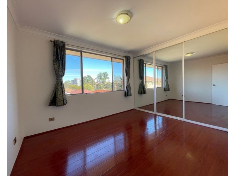 76/2 Riverpark Drive, Liverpool NSW 2170