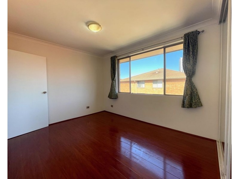 76/2 Riverpark Drive, Liverpool NSW 2170