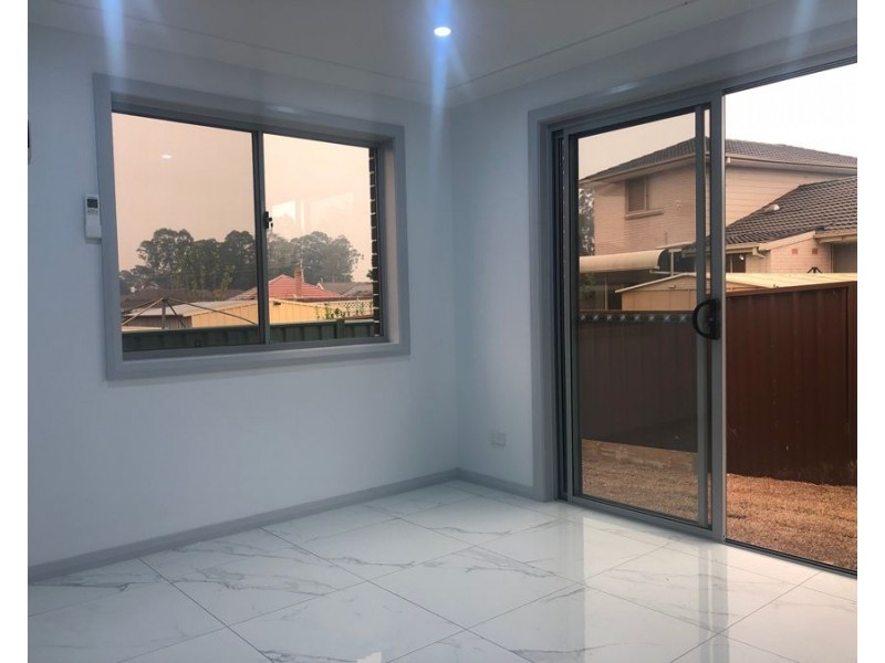 9A Bensley Road, Macquarie Fields NSW 2564